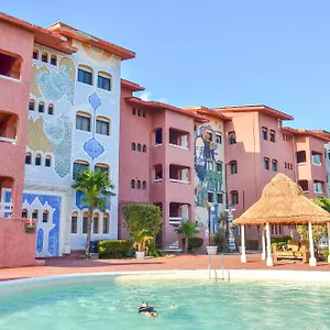Selina Laguna Zone *** Cancun